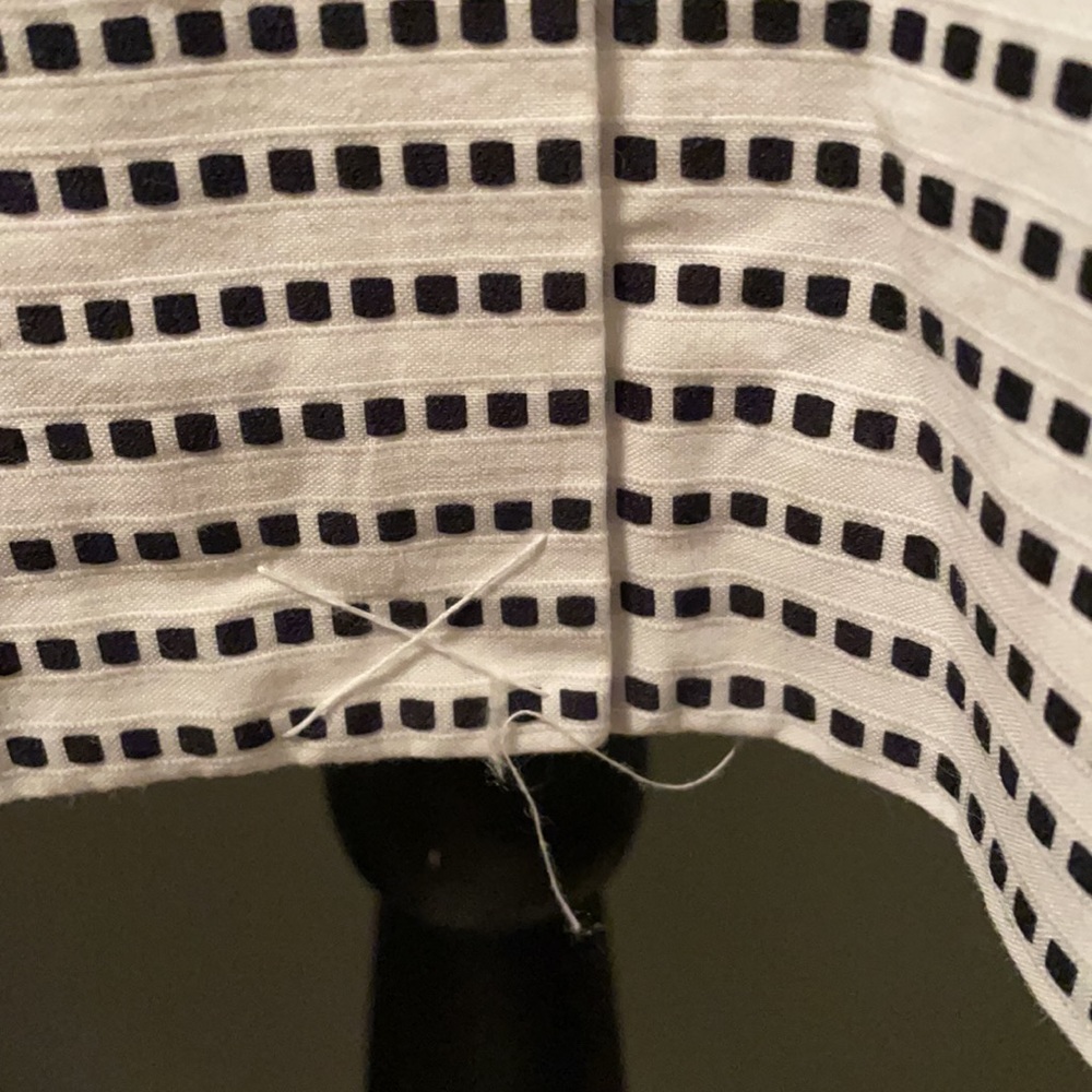 Cass white and black skirt. Size 2. - Picture 6 of 10